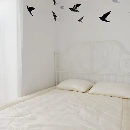 Legend Loft Hostel *